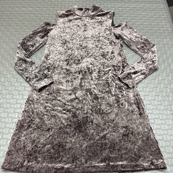 Design Lab Crushed Velvet Cold Shoulder Long Sleeve Dress Small - Picture 1 of 6